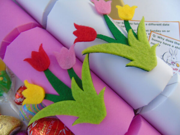 Daffodil Easter Cracker - Image 2